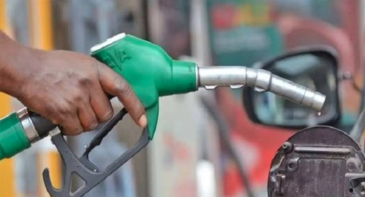 Govt raises fuel prices to adjust with int'l market