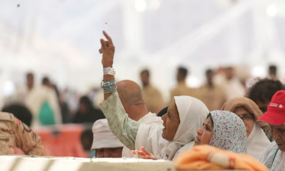 Muslim pilgrims resume symbolic stoning of the devil as they wrap up Hajj pilgrimage in deadly heat 