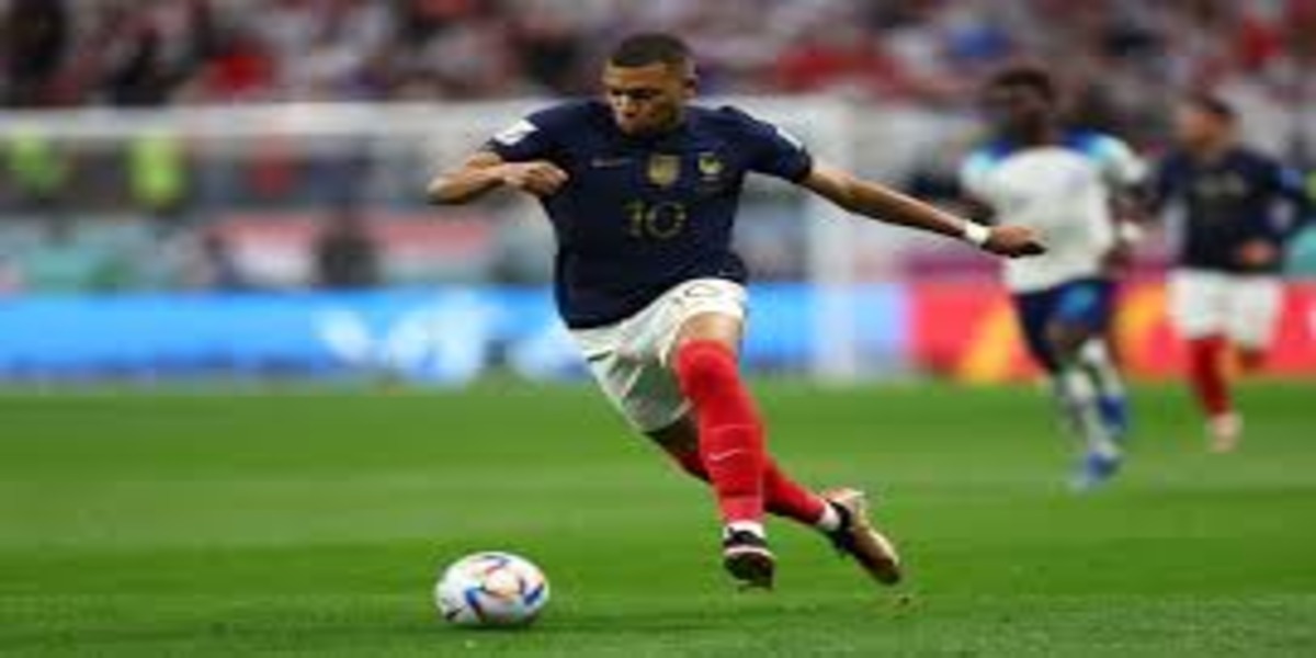 Mbappe suffers broken nose during France win