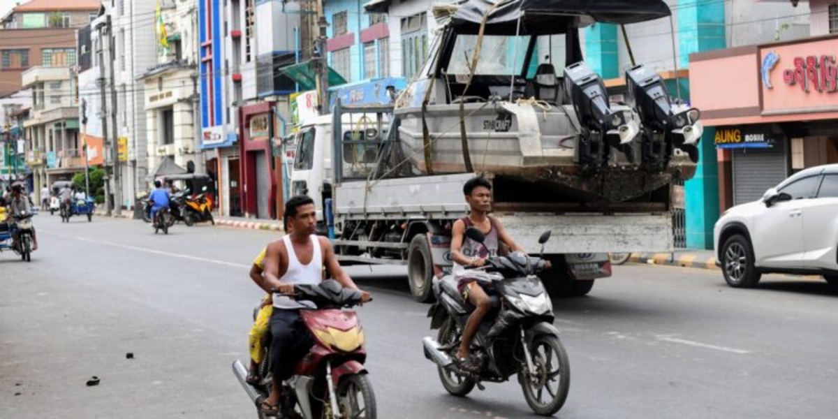 Myanmar’s ‘demoralized troops’ accused of ransoming civilians in Rakhine