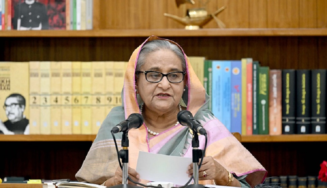 Hasina moves to India for Teesta scheme