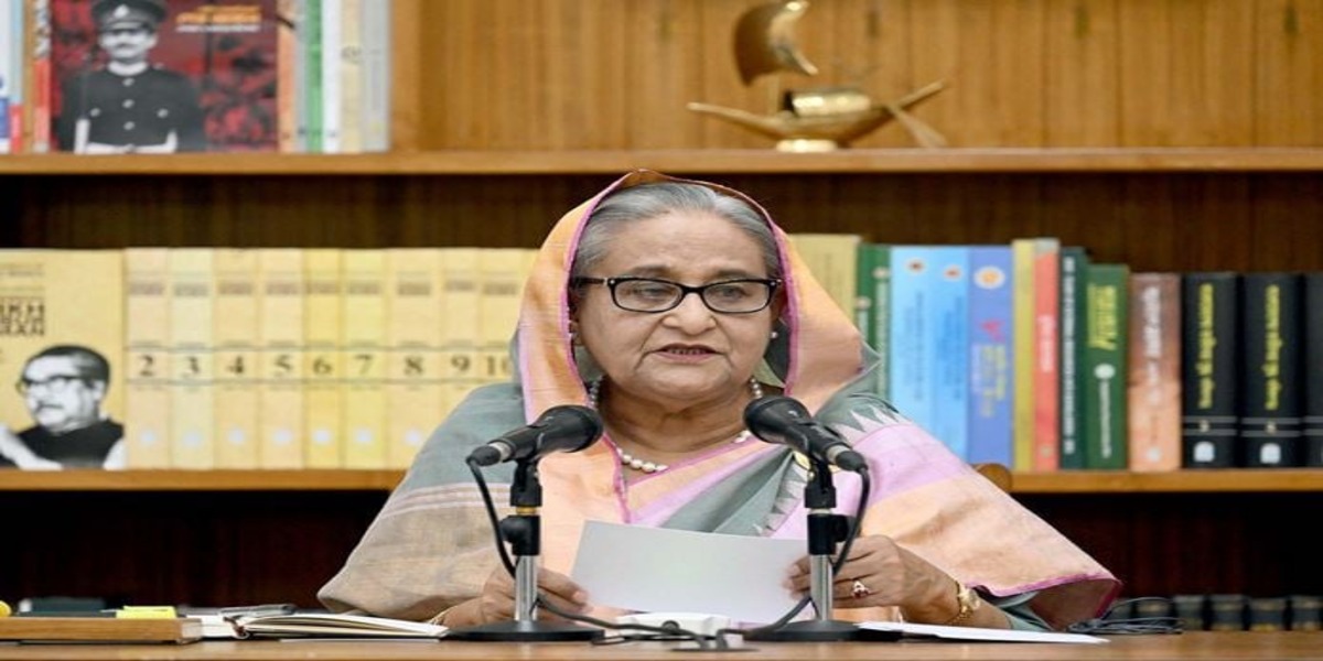 Hasina invites Yunus to a debate with her