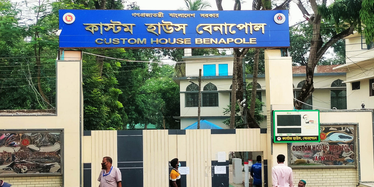 Benapole Custom House surpasses revenue target by Tk 216cr 