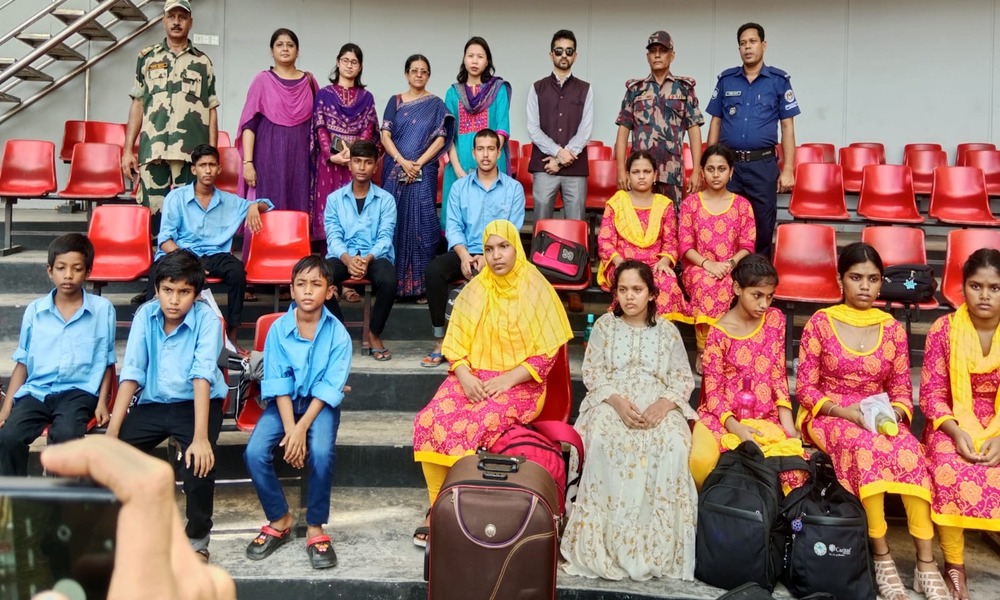 Thirteen Bangladeshis return home after serving jail terms in India