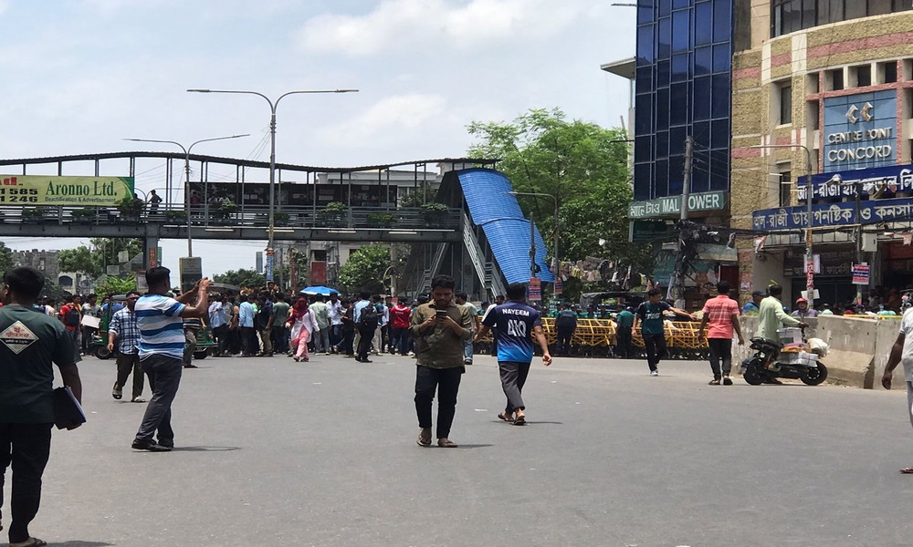 Quota protesters’ nationwide Bangla Blockade brings commute to a standstill