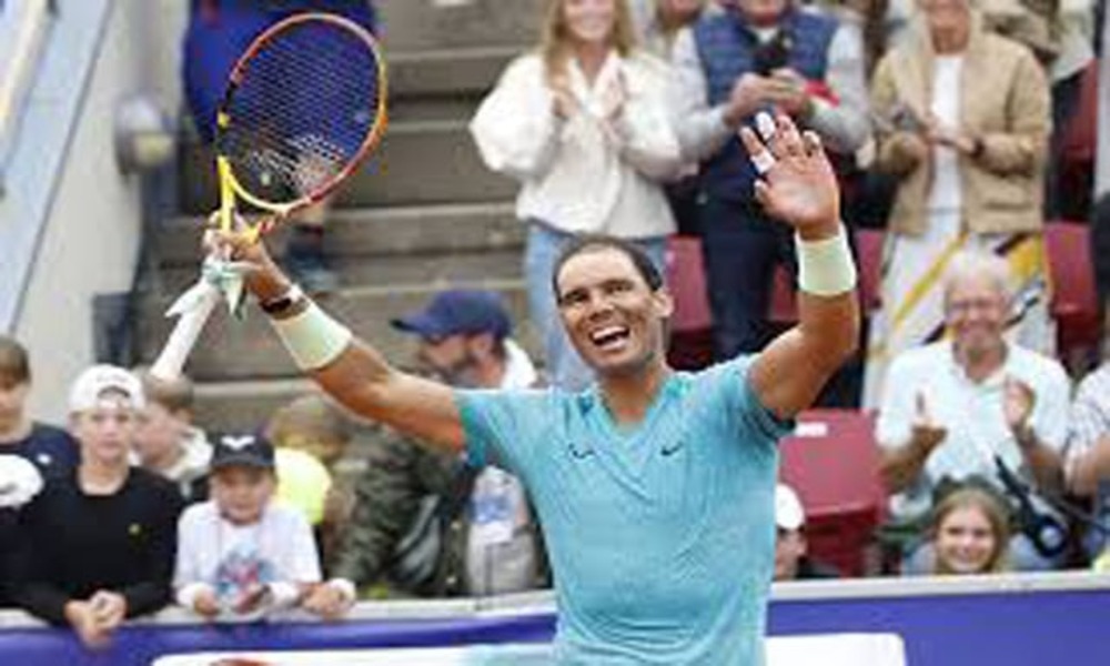 Nadal, Ruud save match point to make doubles semi-finals