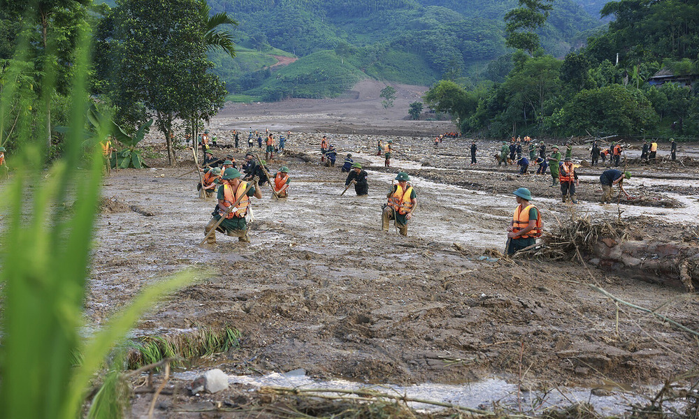 Vietnam typhoon death toll rises to 233 