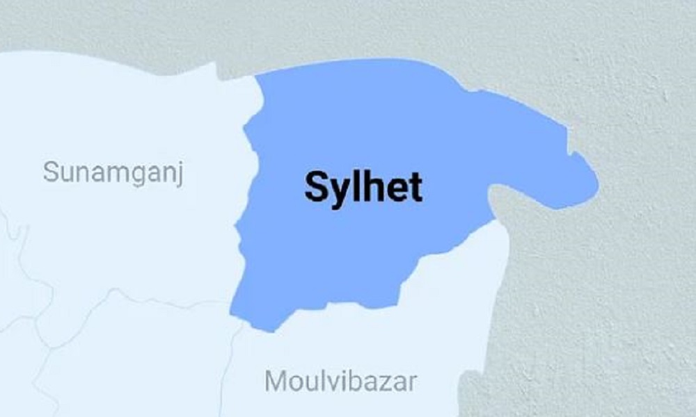 Four die as lightning strikes in Sylhet