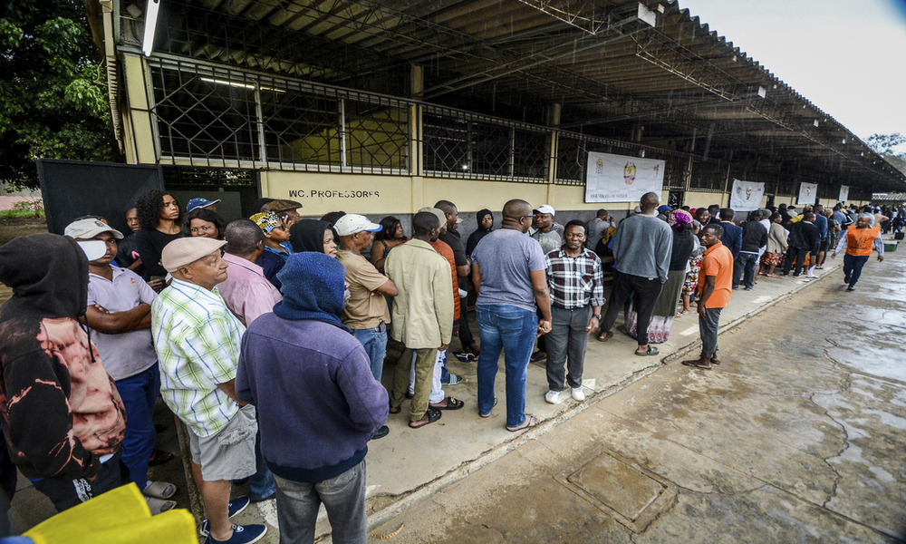 Mozambique votes for president as ruling party could extend its 49 years in power