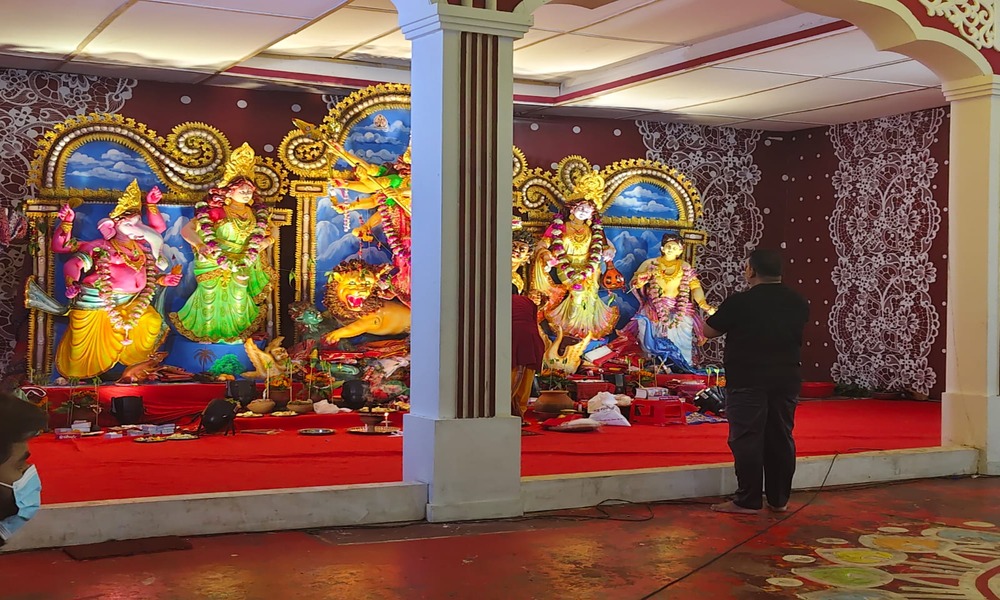 Durga Puja festivities in full swing in Dhaka