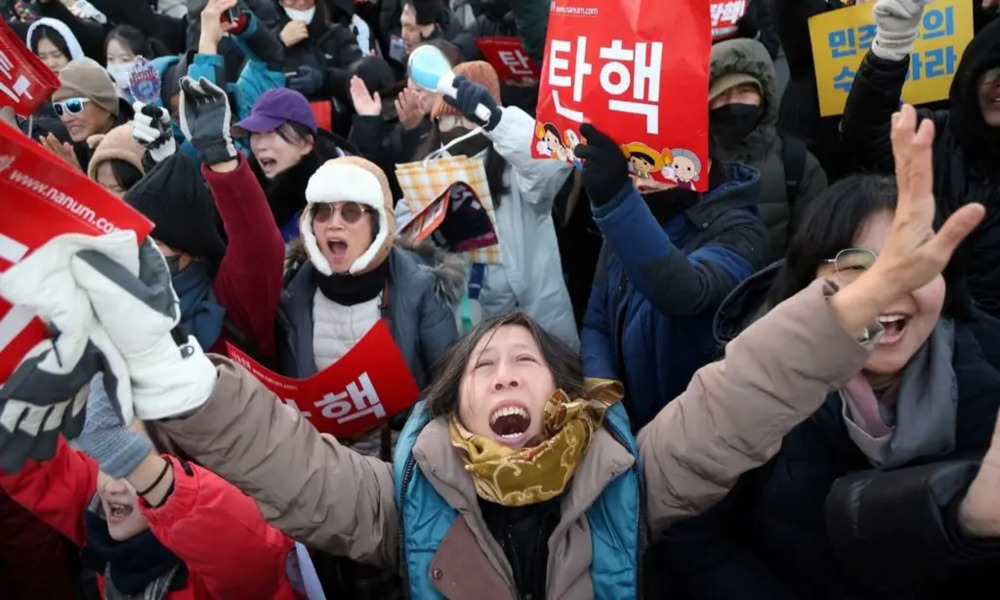 Jubilation on streets of Seoul as S Korea MPs vote to impeach president 