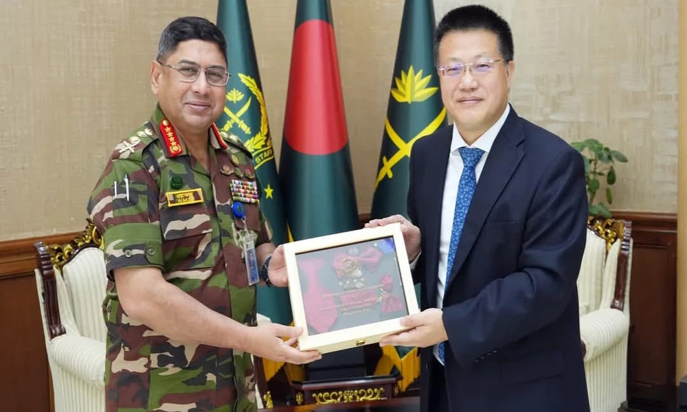 Chinese Ambassador Yao meets Army Chief